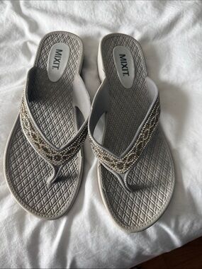 Mixit Silver Gray Beaded Women's Flip Flop Sandals